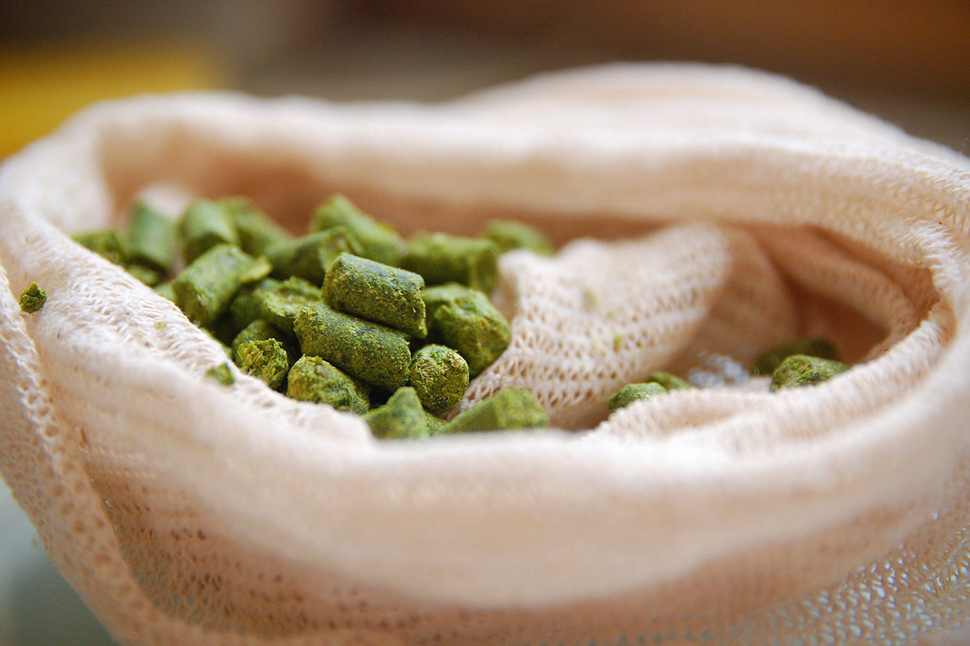 hops-pellets.jpg