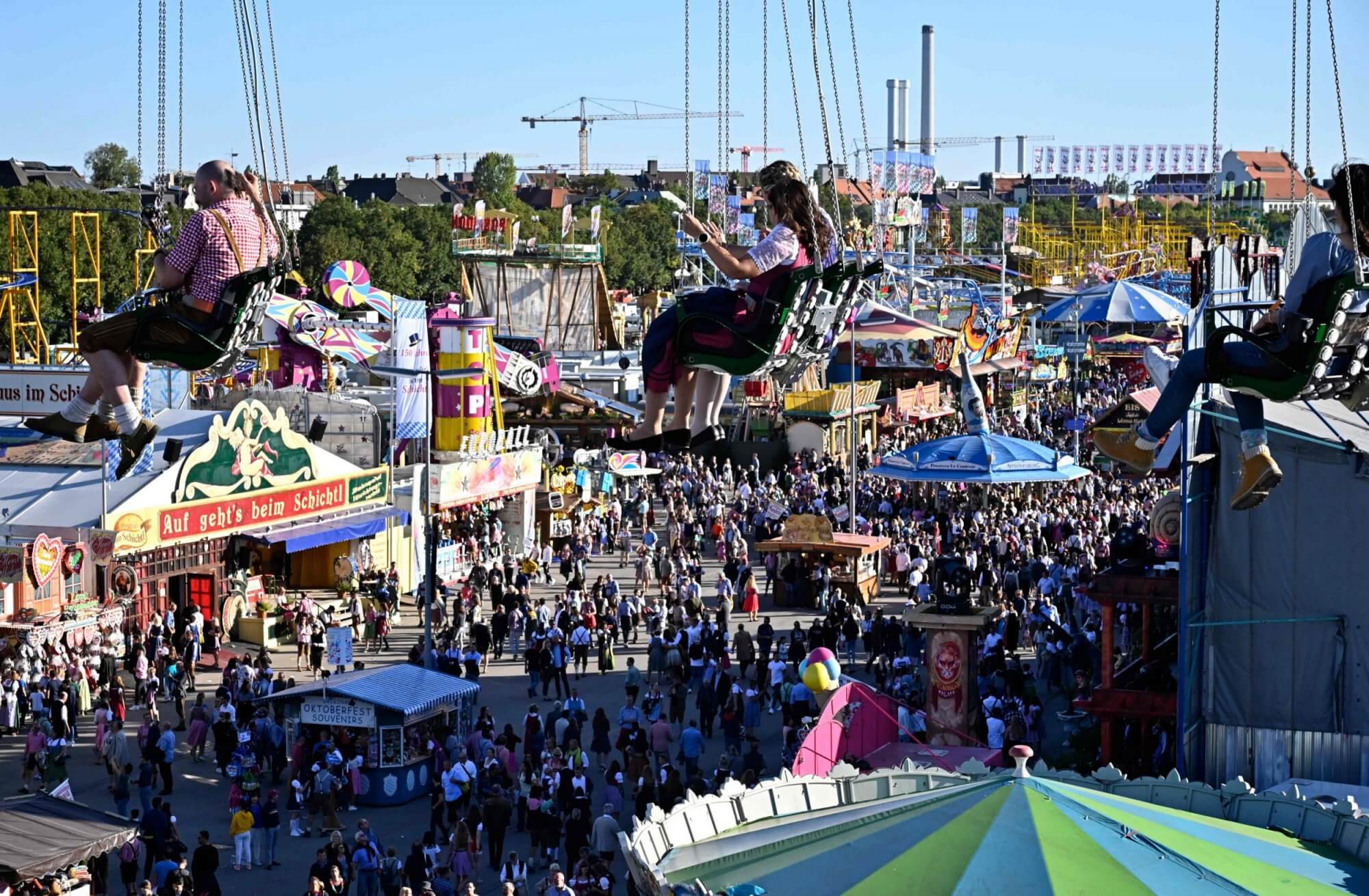 oktoberfest-2019-6-2000x1309.jpg