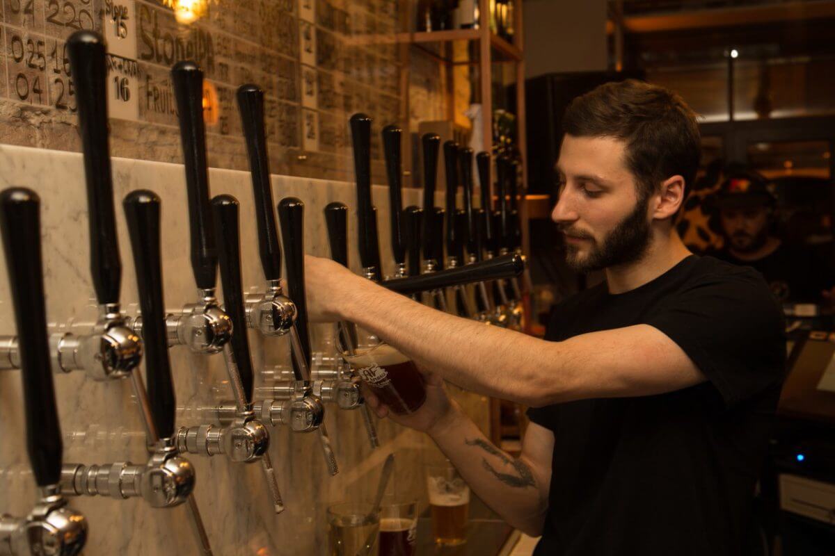 redrum-bar.jpg