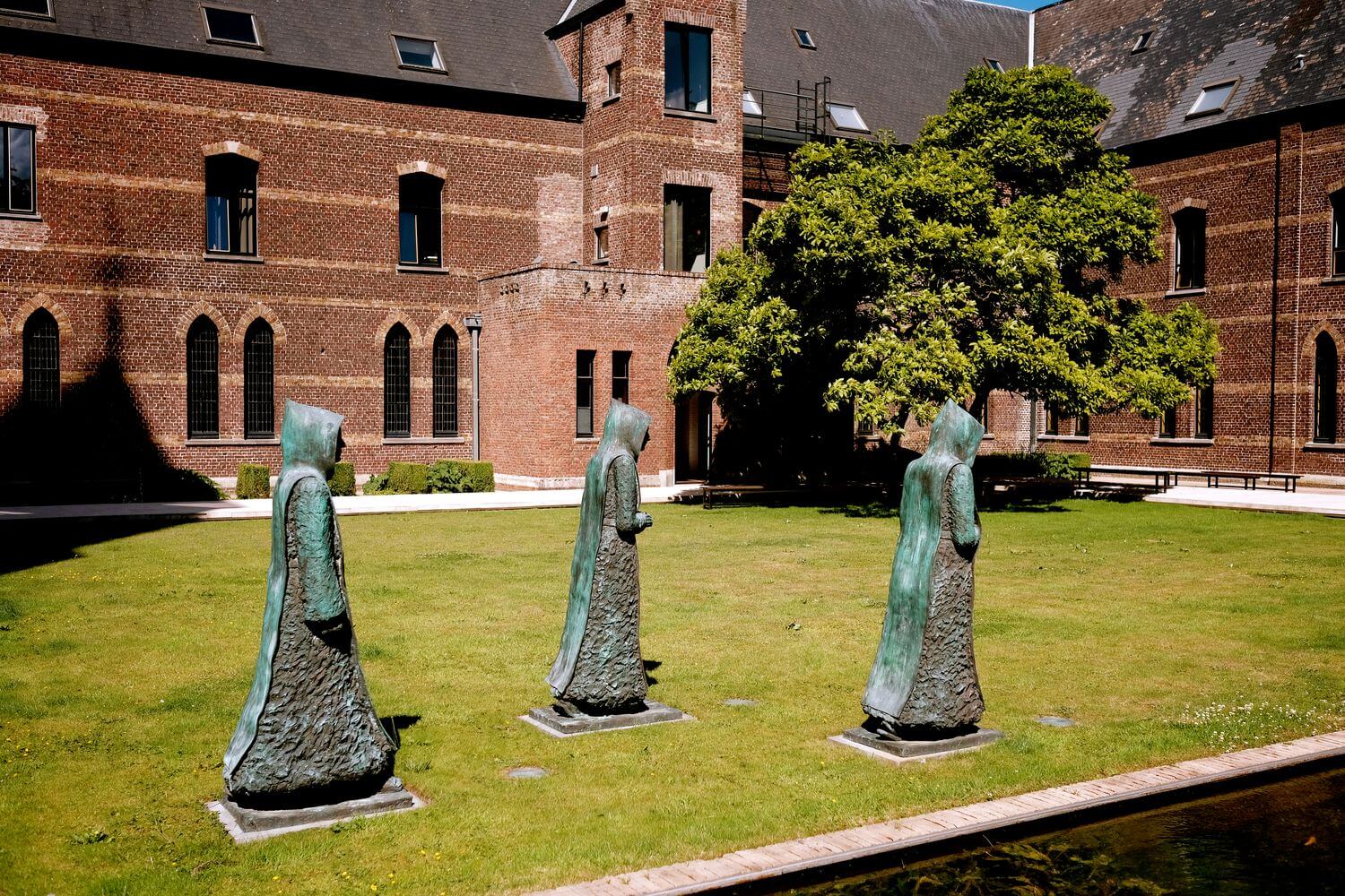 steenbrugge-abbey.jpg