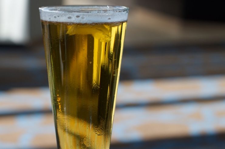 Прибыль AB InBev в первом квартале выросла на 14,2%