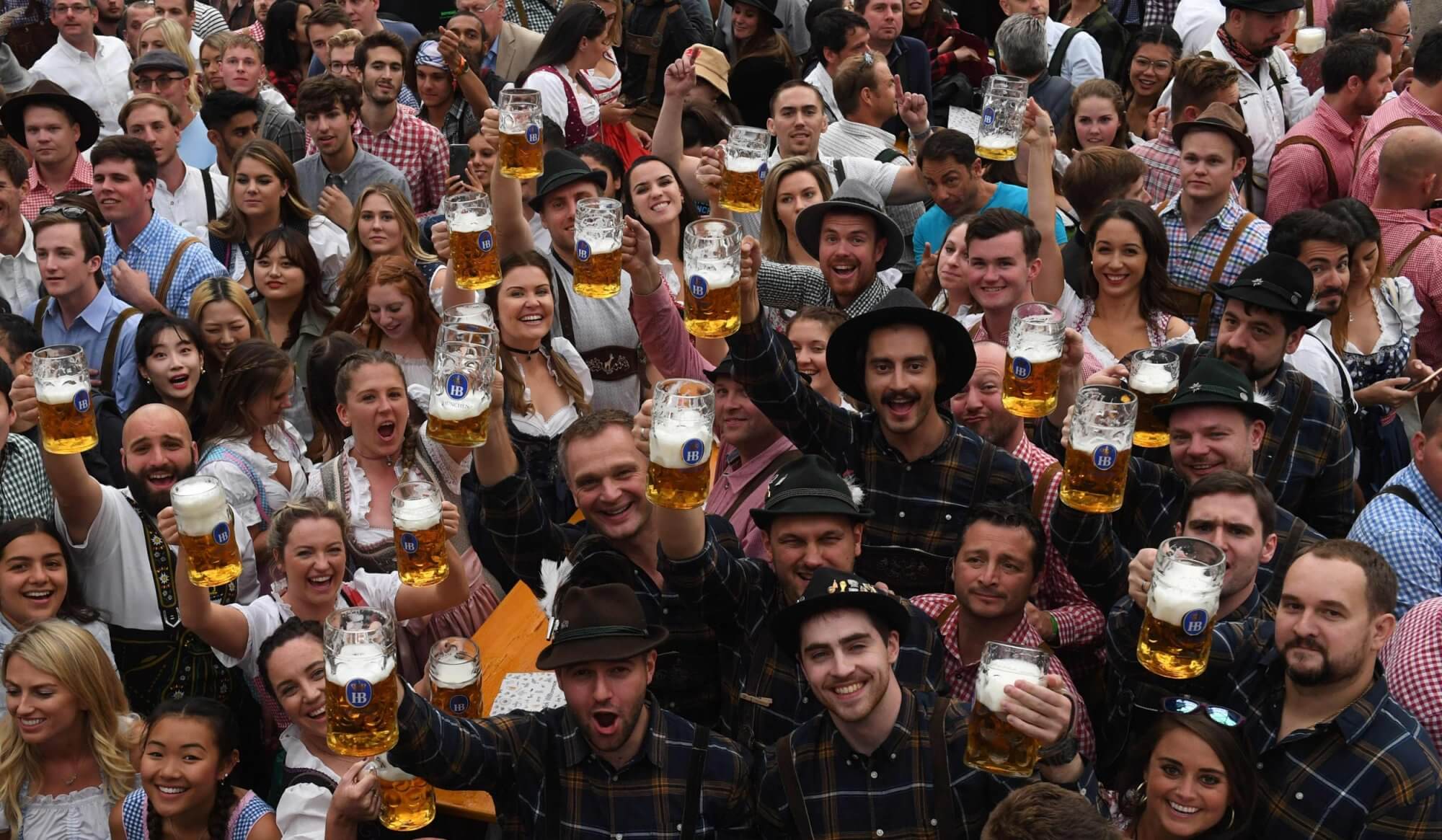 oktoberfest-2019-16-2000x1165.jpg